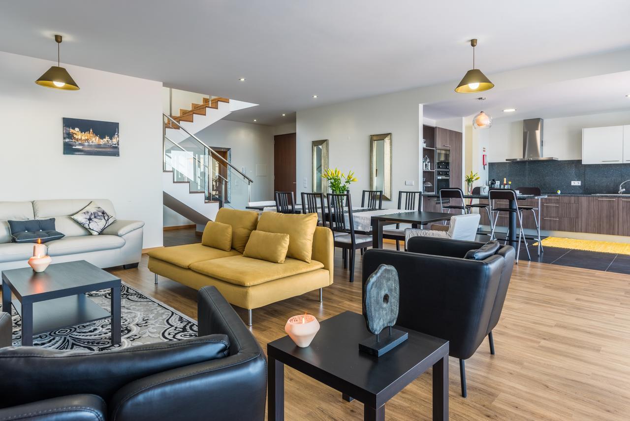 Villa Enjoy - By Lovelystay Lombo da Velha Экстерьер фото